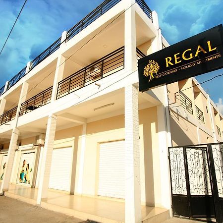 קולולי Regal Apartments מראה חיצוני תמונה